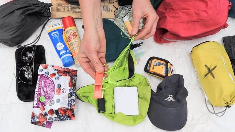 How to pack for a weekend hike Lotsafreshair