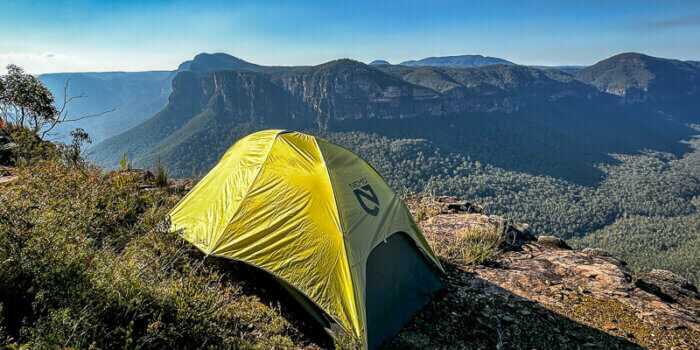 1 person Nemo Osmo tent sitting on edge of cliff overlooking Blue Mountains, AU