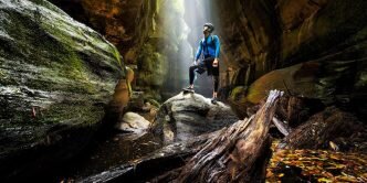 what is canyoning