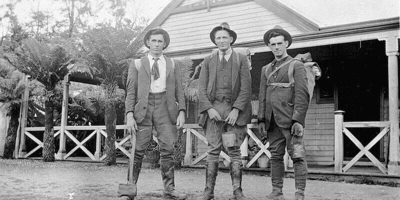 https://lotsafreshair.com/wp-content/uploads/2019/08/cropped-16-hikers-outside-mcveighs-hotel-in-the-upper-yarra-valley-near-warburton-about-1919-the-railways-department-provided-guides-and-packhorses-at-mcveighs.jpg