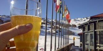 Apres Ski Charlotte Pass Style